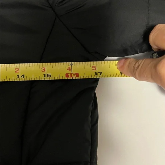 LACOSTE Vintage Devanlay Women's Black Puffer Coat Pink Lining size 38/Small - Picture 13 of 16